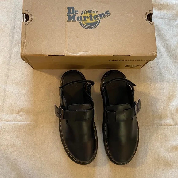 Dr. Martens Jorge II Black Leather Mules Size 11 NWT - Picture 2 of 11
